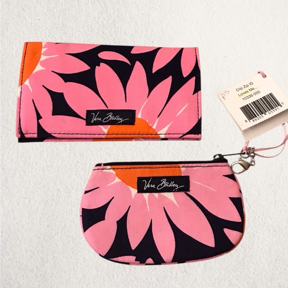 New Vera Bradley Loves Me… Checkbook Cover NWOT & NWT Clip Zip ID Coin Case - Picture 1 of 3